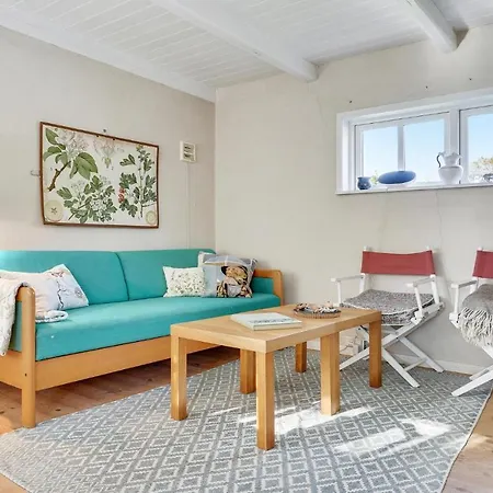 Awesome In Knebel With Kitchen Holiday home Skodshoved Strand
