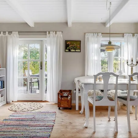 Holiday home Awesome In Knebel With Kitchen Skodshoved Strand